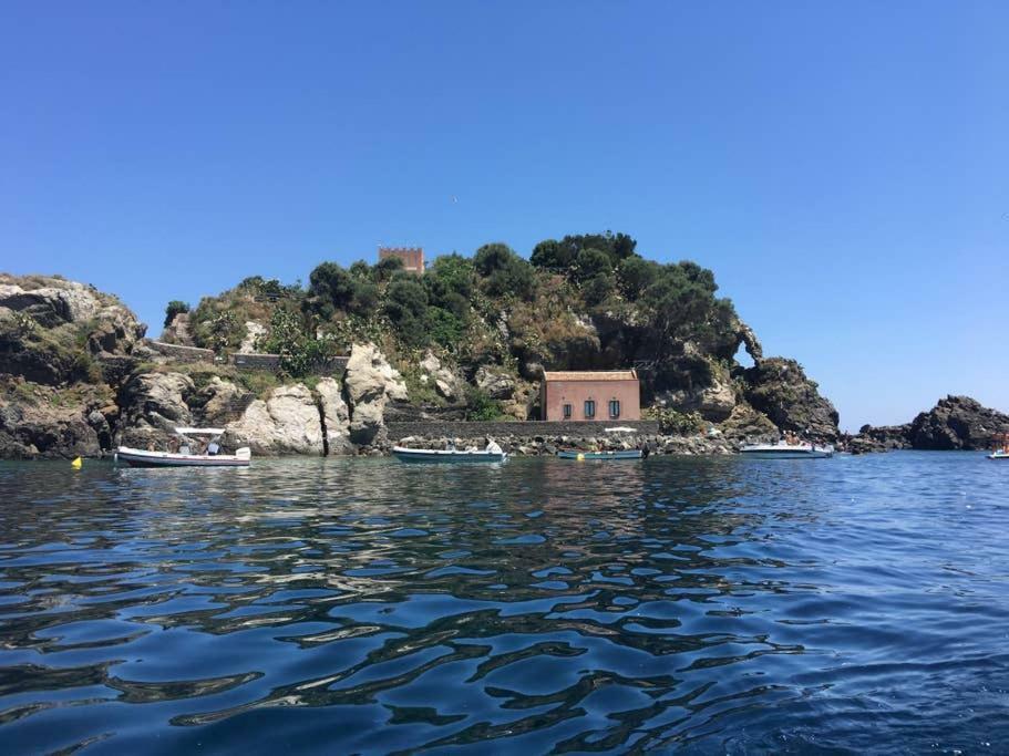 B&B Cesare'S Guests Aci Trezza Exterior photo